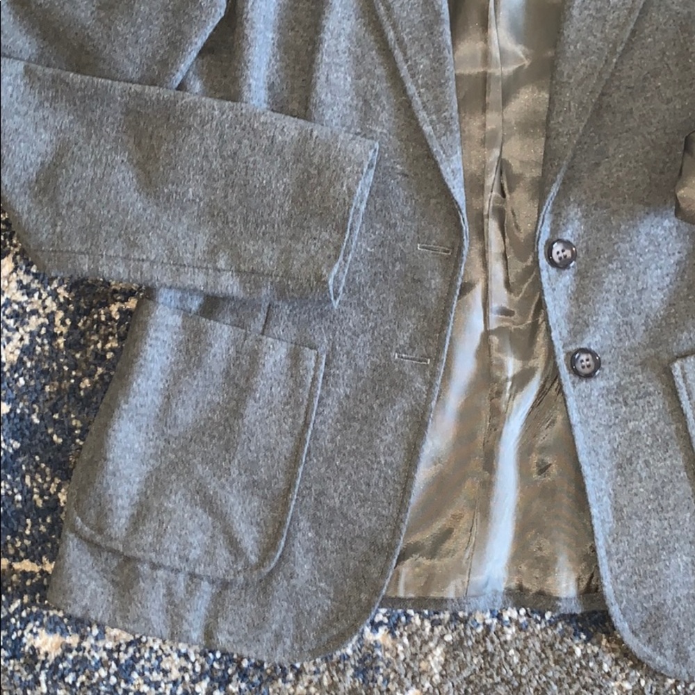 Blazer - Picture 4 of 8